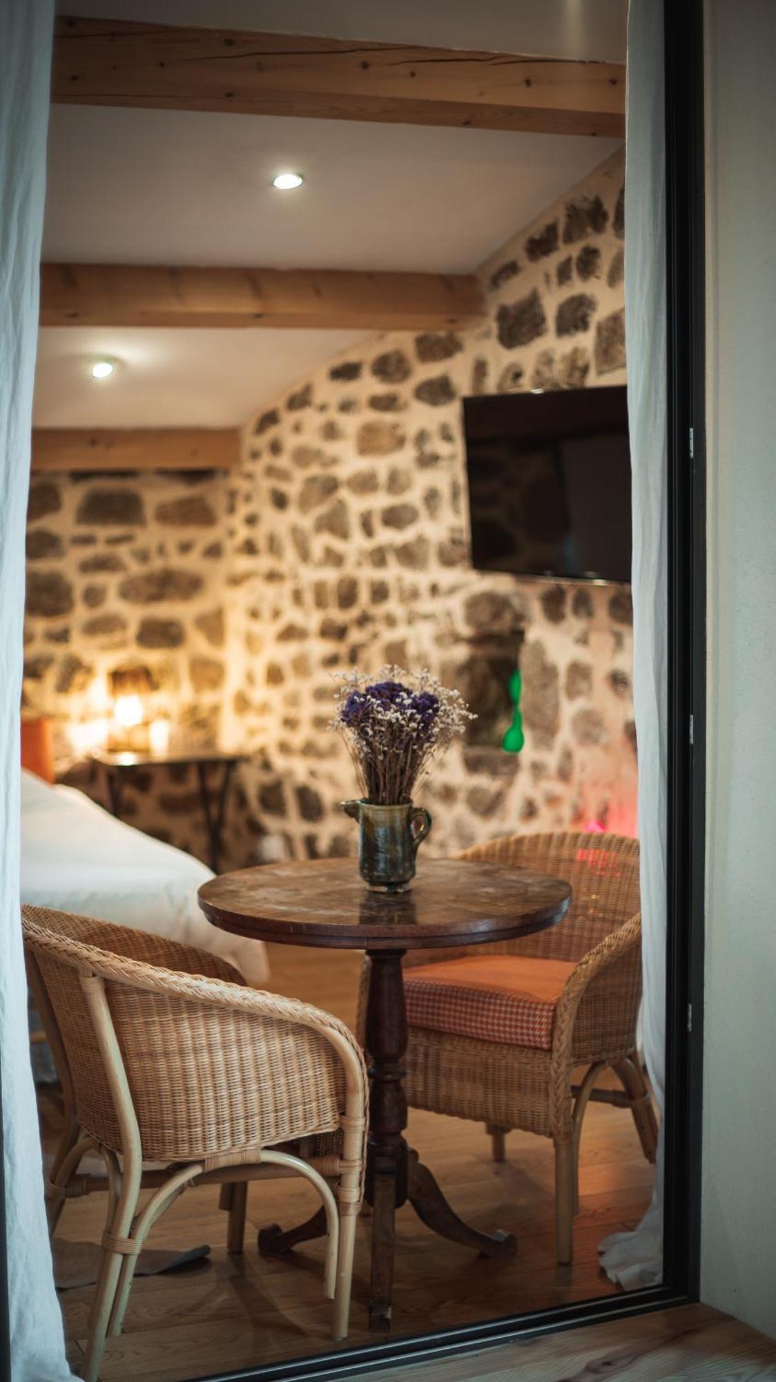 La Chomotte Hotel Saint-Alban-d'Ay Kültér fotó